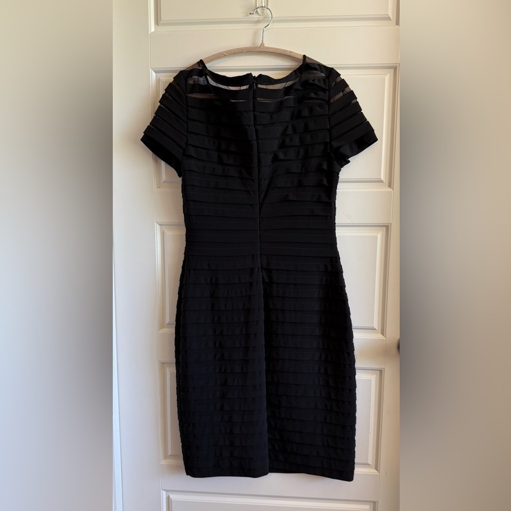 Adrianna Papell Black Textured Midi Dress Beautiful sheer lined size 10 - Picture 3 of 7